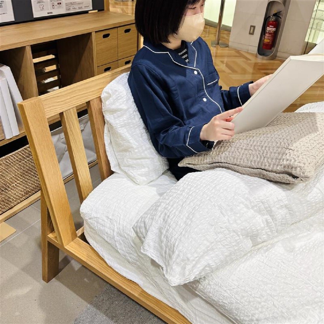 浦和パルコ】新商品 もたれかかれる木製ベッド でくつろぎのあるお部屋